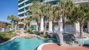 Sisäuima-allas, ulkouima-allas