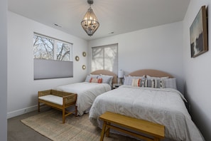 6 bedrooms, iron/ironing board, travel crib, free WiFi
