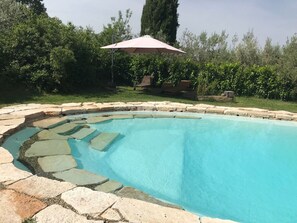 Pool - Villa in Il Castagno with 4 bedrooms sleeps 8 (Il Castagno)