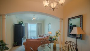 Living room - Legacy II 1408 Penthouse (Gulfport)