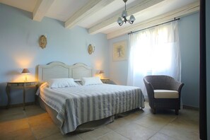 3 bedrooms, WiFi, bed sheets