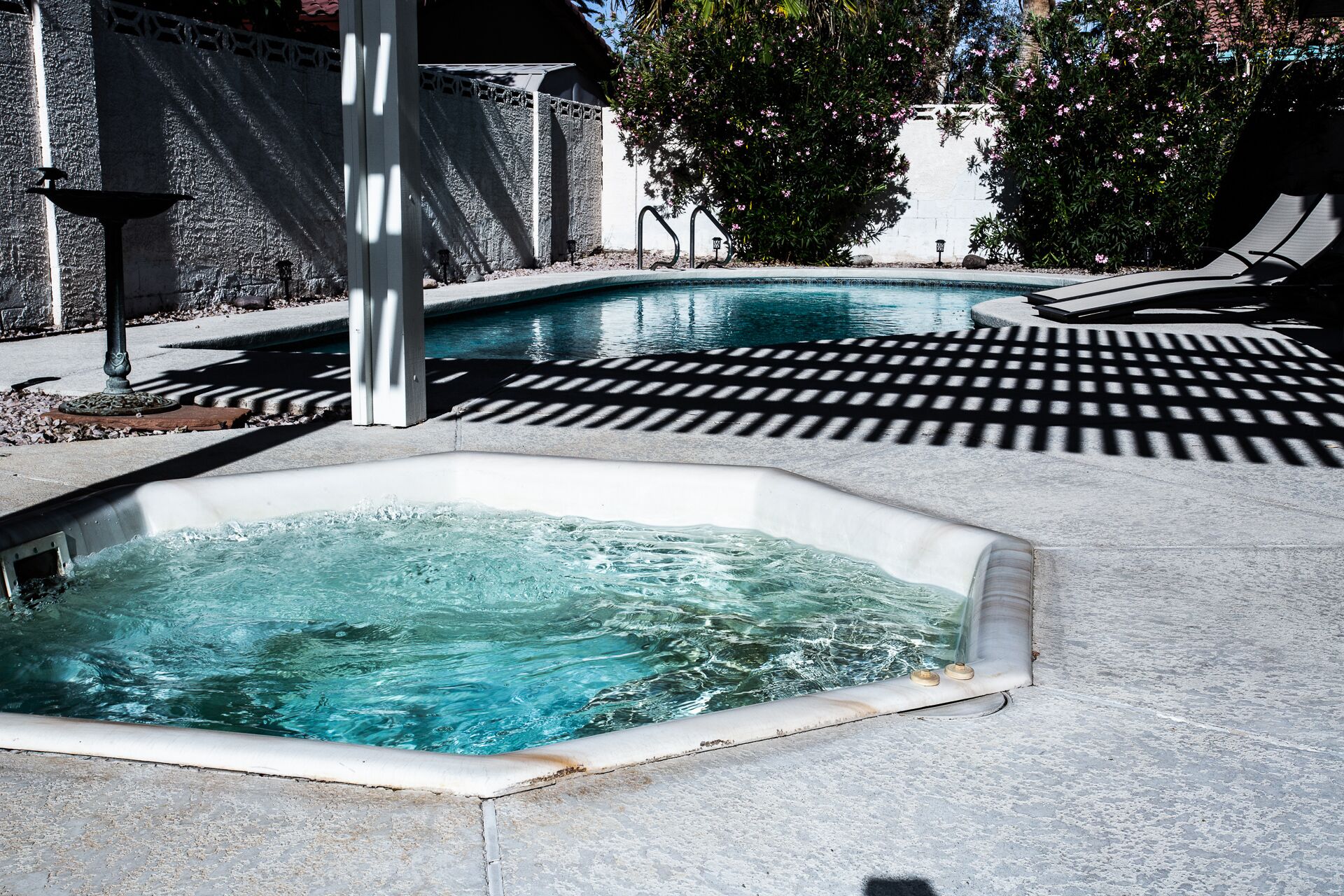 Private Pool/Spa $6Uber to Strip  & Conv. Center $14Uber to airport. Sanitized!!