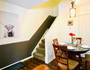Dining - PRIVATE Entrance, Mountain View ,2 BR/1.5 BT  (Harvie Heights)