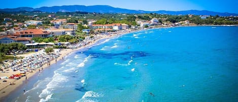 Una spiaggia nelle vicinanze