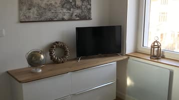 1 bedroom, iron/ironing board, travel crib, free WiFi