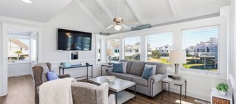 Recently updated Villa near BHI Club, South Beach and shops