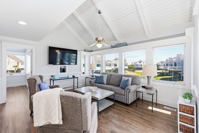 Recently updated Villa near BHI Club, South Beach and shops