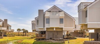 Updated Villa near BHI Club - Reduced Spring Rates Through May