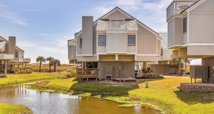Updated Villa near BHI Club - Reduced Spring Rates Through May