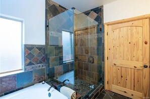 Chuveiro/banheira combinados, banheira de hidromassagem