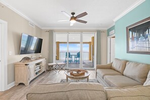 TV, DVD player, books - Unit 505(3BR/3B) 2 Ma Ocean Ft Snowbirds Welcome Dec to March 30 days min 50%off (Panama City Beach)
