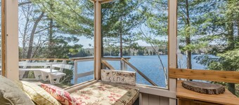 Lakeside Charmer an Irresistible Family Cottage on Acton Island!