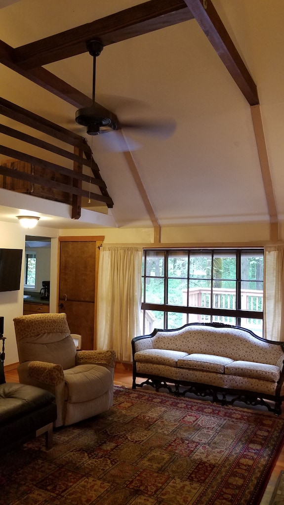 The North Bank Cabin,100ft Private Mckenzie Riverfront, Grill, 20min To Falls - 오리건