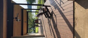 BobCat Cottage lake front home on Grand Lake, OK with dock