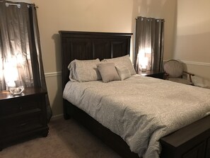 5 bedrooms, WiFi - Huge house with pool (Augusta)