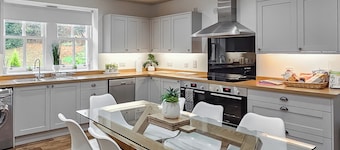 5 bedroom accommodation in Scaniport, near Inverness