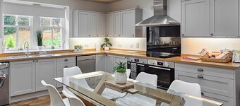 5 bedroom accommodation in Scaniport, near Inverness