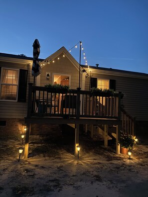 Exterior - Great property for contract healthcare workers! (Hamlet)