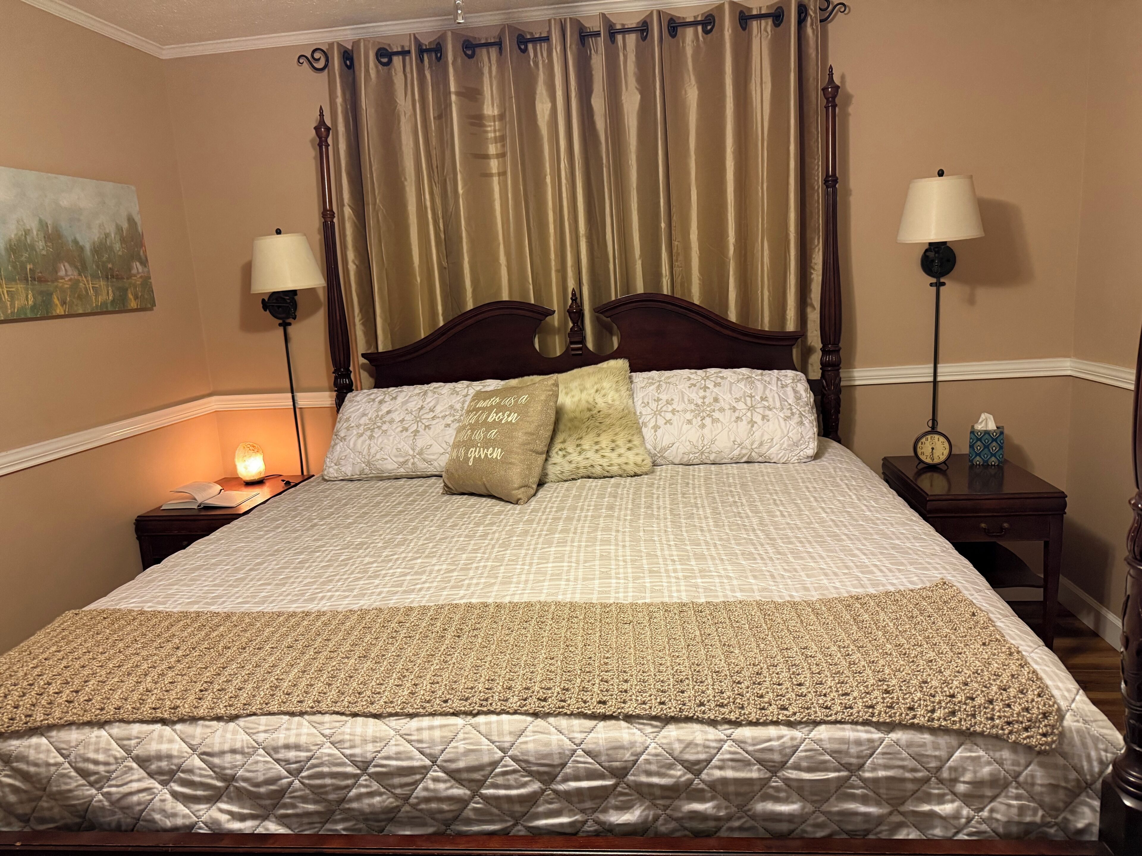 3 bedrooms, iron/ironing board, free WiFi, bed sheets