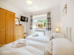 4 Schlafzimmer, kostenloses WLAN, Bettwäsche