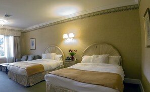 Standard Room | Hypo-allergenic bedding, in-room safe, desk, blackout drapes