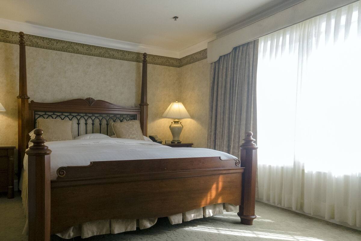 Luxury Suite