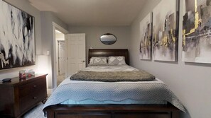 Ferienhaus, 3 Schlafzimmer, Küche | 3 Schlafzimmer, Bügeleisen/Bügelbrett, kostenloses WLAN, Bettwäsche