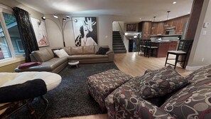 Ferienhaus, 3 Schlafzimmer, Küche | Wohnbereich | Smart-TV, Kamin, Netflix, Streaming-Dienste