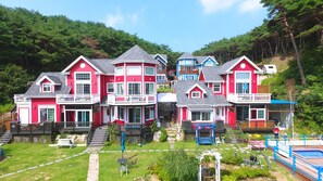 Front of property - Magic Castle Pet Pension (Gyeongju)
