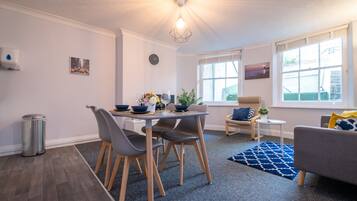 Huoneisto, oma kylpyhuone | Lounge