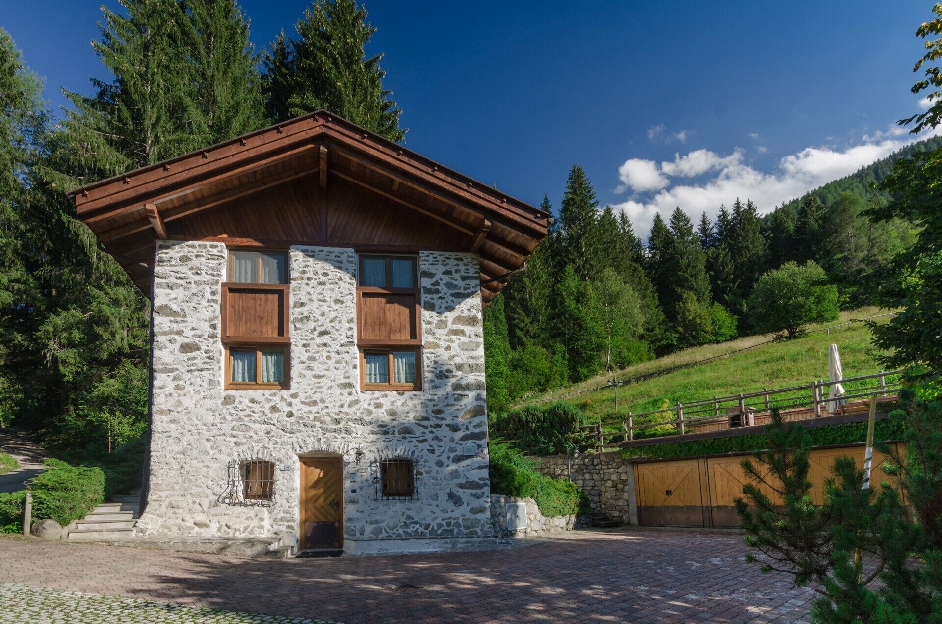 Esterni