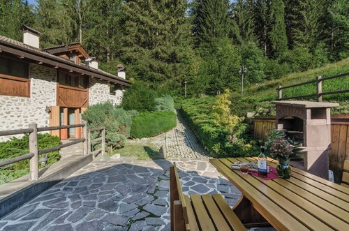 Holiday apartment "Maso Noce" mountain view and close to the ski lifts