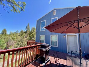 Outdoor dining - National Forest views from the hot tub! (Ruidoso)