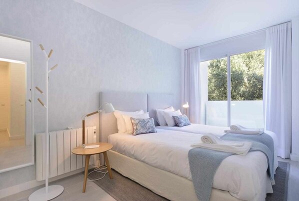 2 bedrooms, iron/ironing board, travel cot, free WiFi