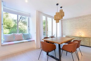 Dining - Tropical View Cascais - CheckinHome (Guincho)