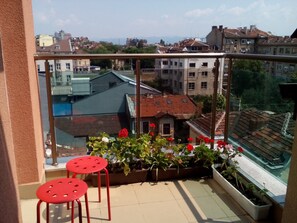 Balcony - Central Sofia City Rooms Near Central Subway Station (Sofia)