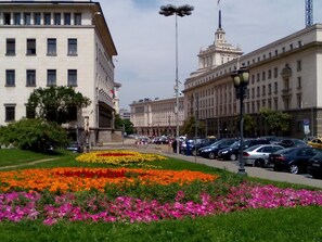 Parking - Central Sofia City Rooms Near Central Subway Station (Sofia)