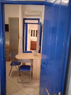 Apartment, 1 Schlafzimmer, Raucher, Balkon | Speisen