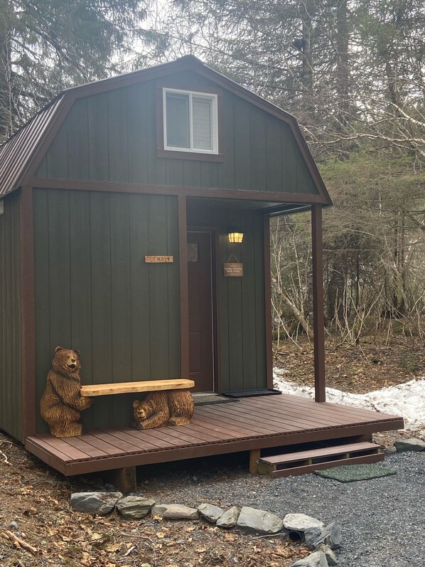 Exterior detail - The Denali cabin, beautiful wood interior and vaulted ceilings. (Seward)
