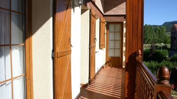 Chalet, 4 Bedrooms, Accessible, Balcony | Terrace/patio