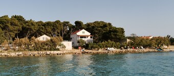 Apartment Near the sea