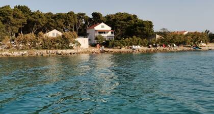 Apartment Near the sea