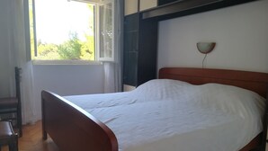 Apartment, 2 Bedrooms, Smoking, Terrace | 3 bedrooms, WiFi - Apartment Near the sea (Preko)