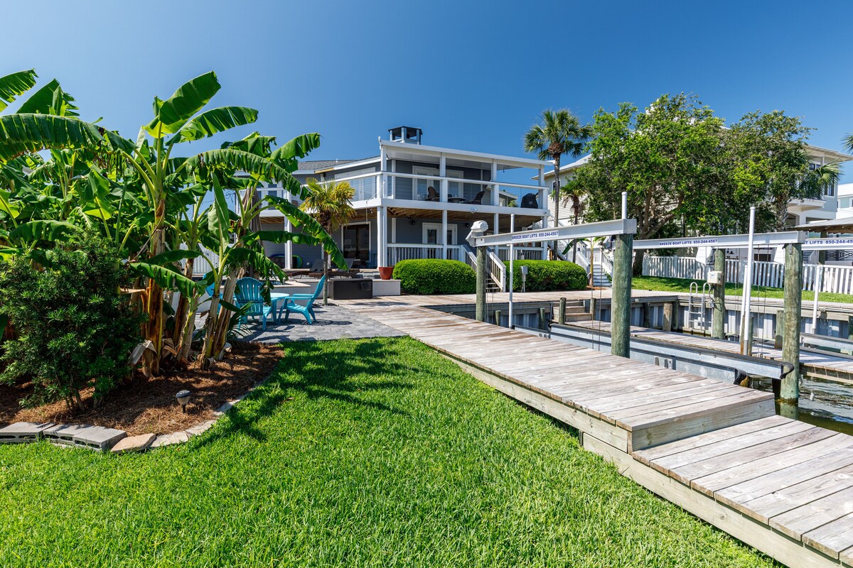 Photo 2 of Boat Slip, Private Pool and Spa, Pet Friendly, Private Beach Access