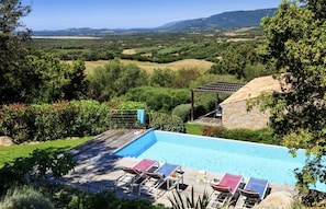 Piscine extérieure, piscine chauffée