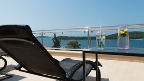 Property grounds - Exclusive Villa Jasmin (Rogoznica)