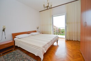 Apartment, 2 Bedrooms, Smoking, Balcony