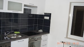 Room, 3 Bedrooms, Hot Tub | Private kitchen | Fridge, microwave, dishwasher, electric kettle - Sasa Apartments Kastel Stafilic Croatia (Kastela)
