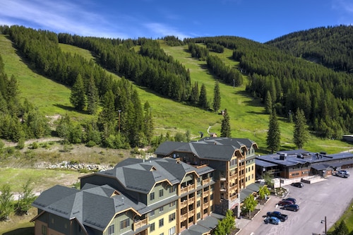 Top floor ski condo with direct ski in and out. Hiking and biking too! Hot tub