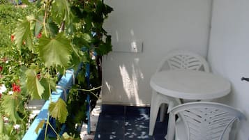 Studio, Smoking, Balcony | Balcony